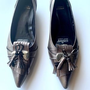 Stuart Weitzman Metallic Silver Pointed Toe Low Heel Tassel Fringe Detail 7.5